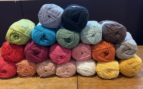Bundle of - , balls)