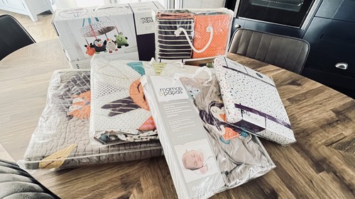 Nursery bundle mamas papas - &,